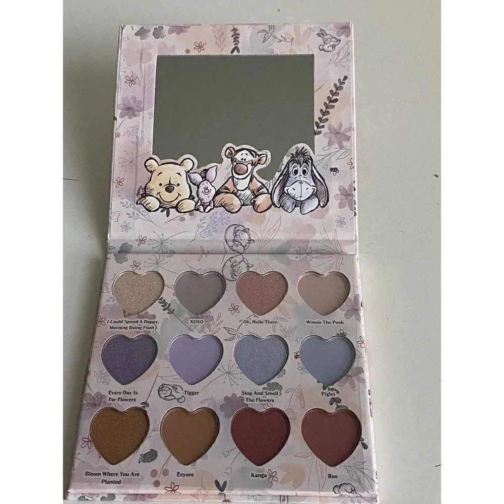 Disney Winnie The Pooh Heart Shaped‎ Eyeshadow Palette With Mirror 12 Colors NEW